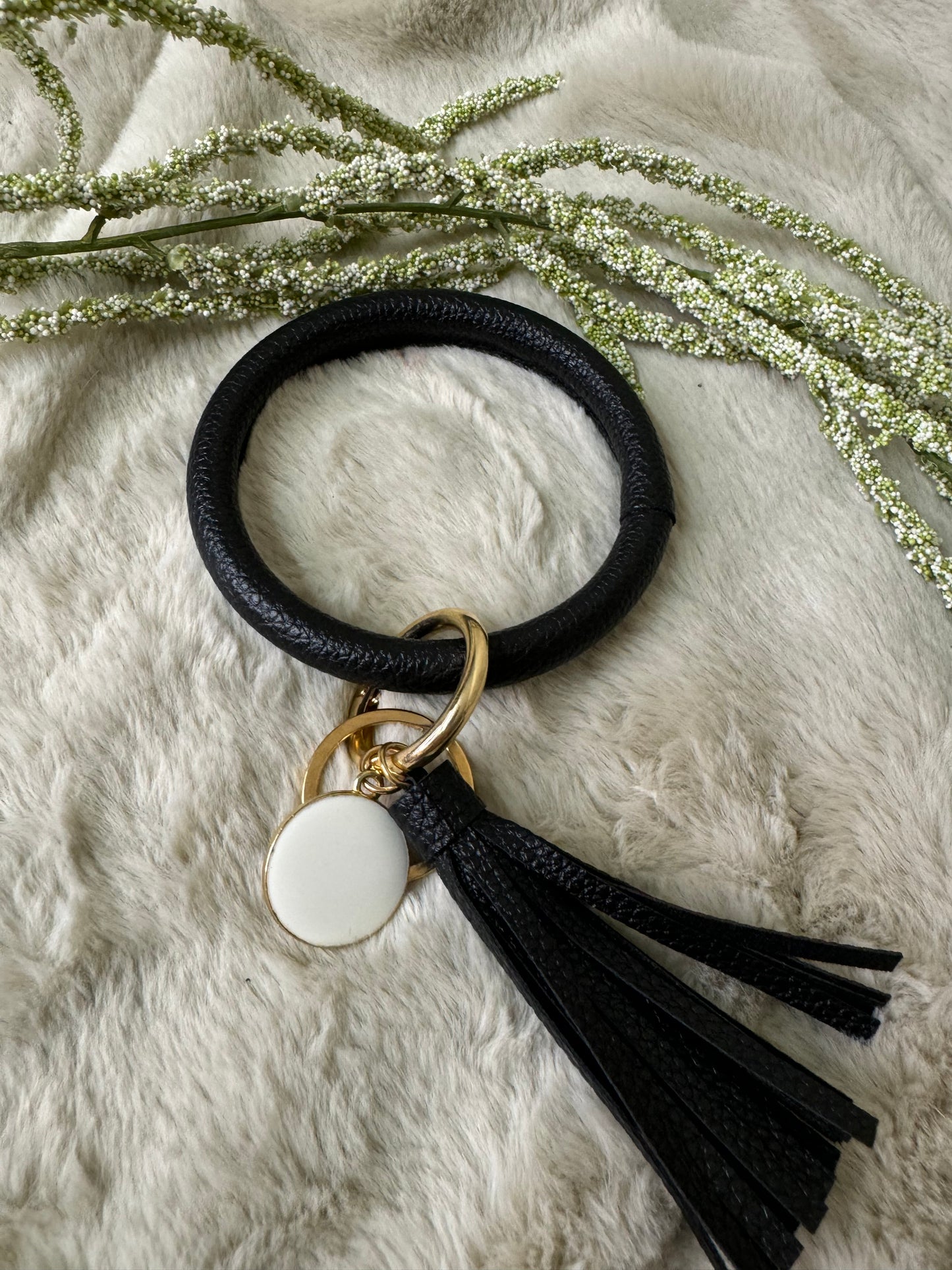 Schlüssel Armreif Creme