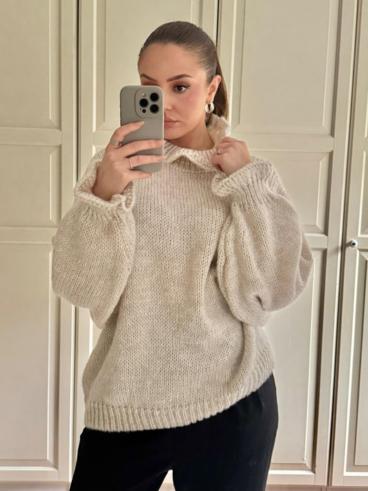 Rüschen Strickpullover Creme